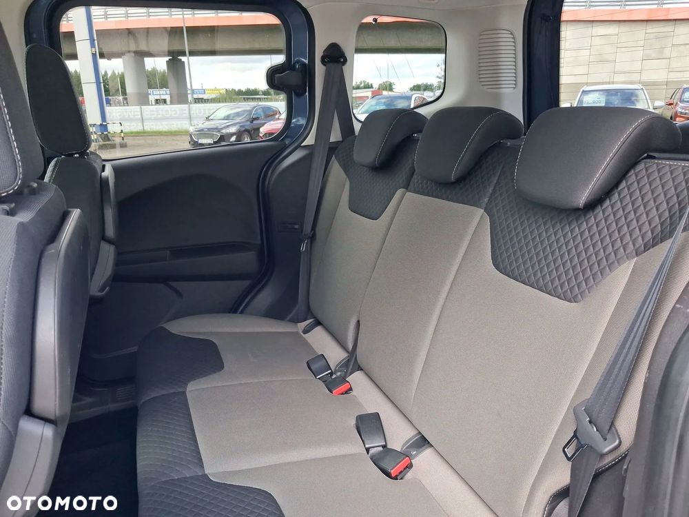 Ford Tourneo Courier 1.5 TDCi Titanium - 31