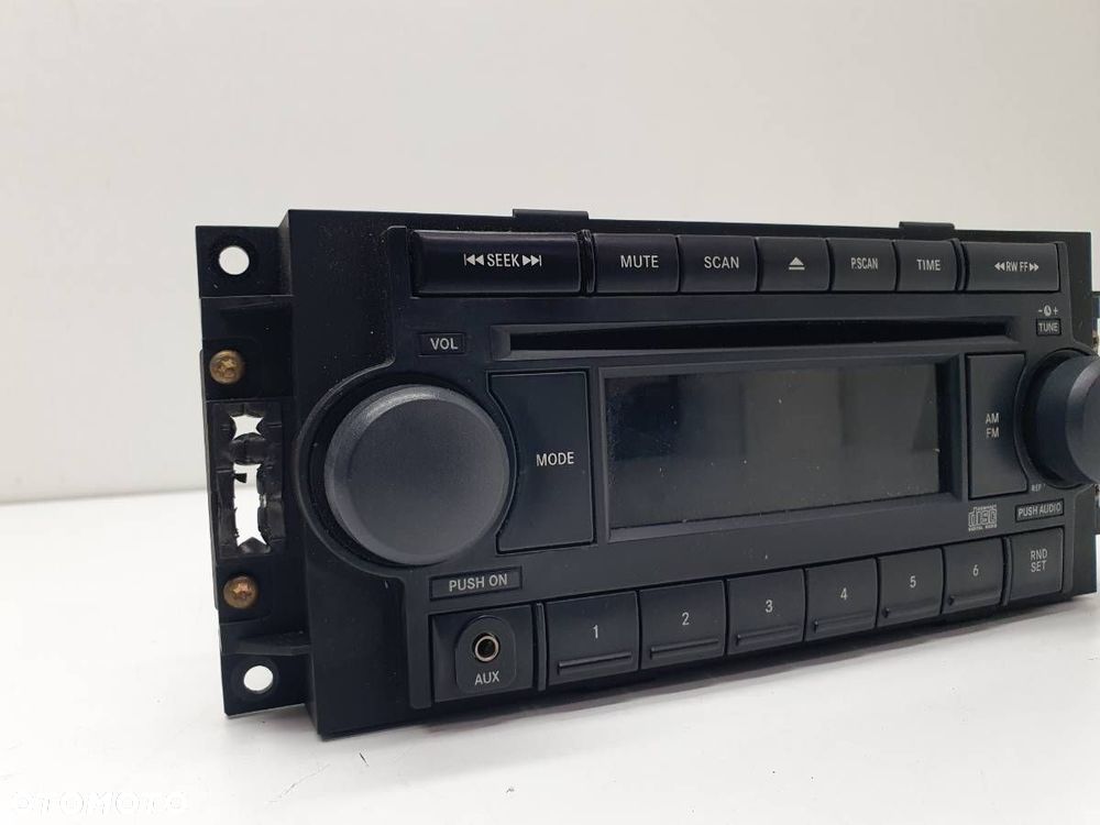 RADIO ODTWARZACZ CD CHRYSLER PT CRUISER LIFT EUROPA P05064173AE - 2