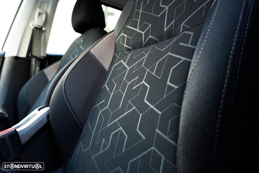 Peugeot 2008 1.6 BlueHDi Style - 43