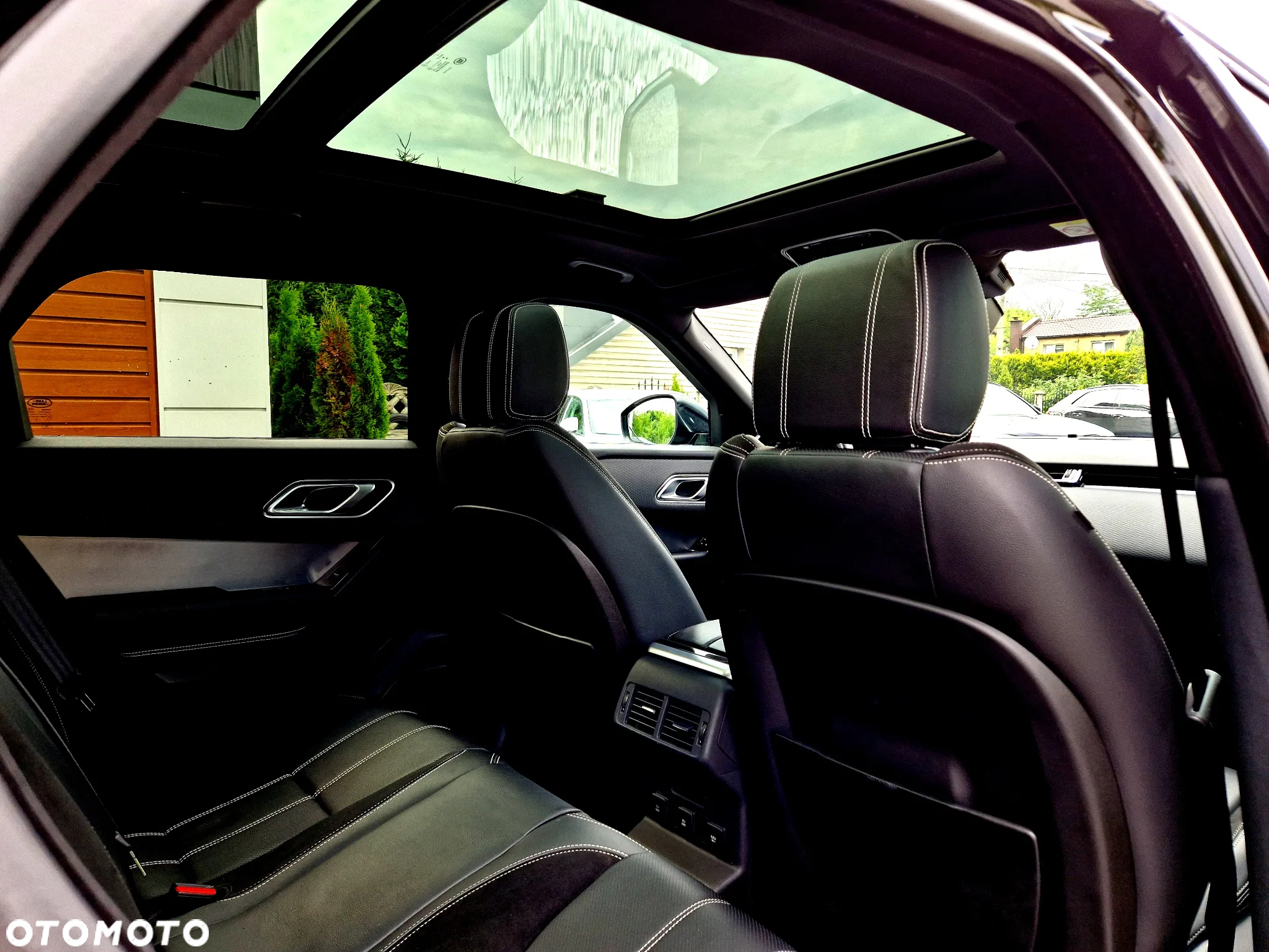 Land Rover Range Rover Velar 2.0 TD4 R-Dynamic - 27