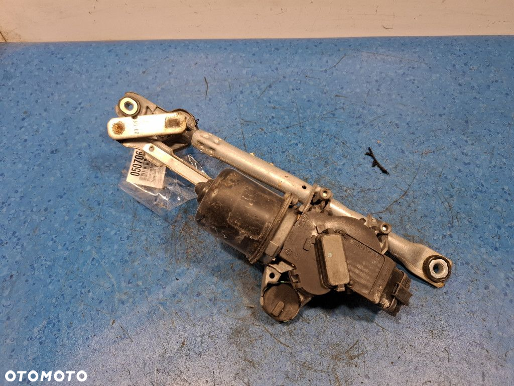 TOYOTA AYGO I MECHANIZM SILNICZEK WYCIERACZEK PRZÓD - 6