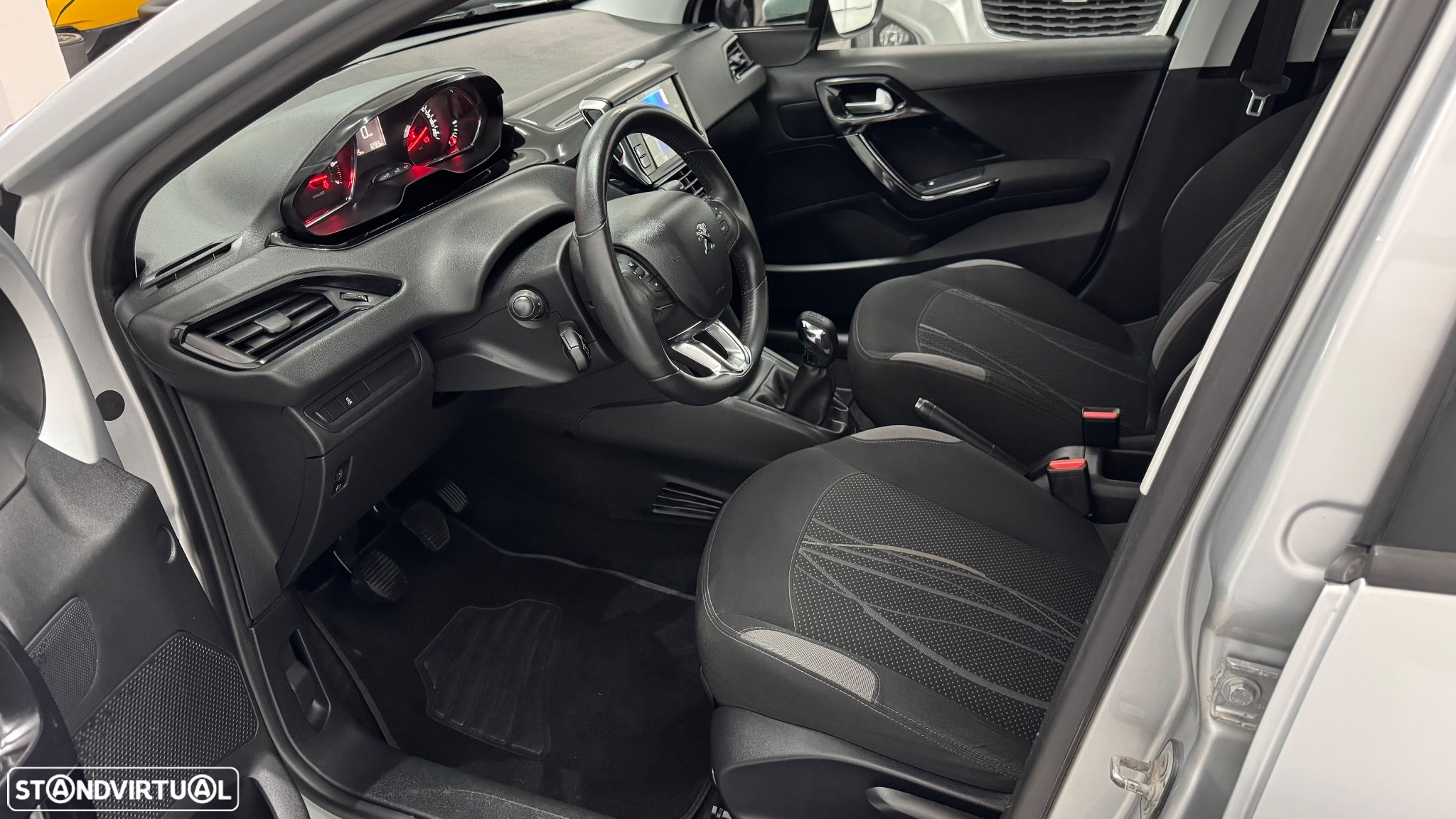 Peugeot 208 1.2 VTi Allure - 7