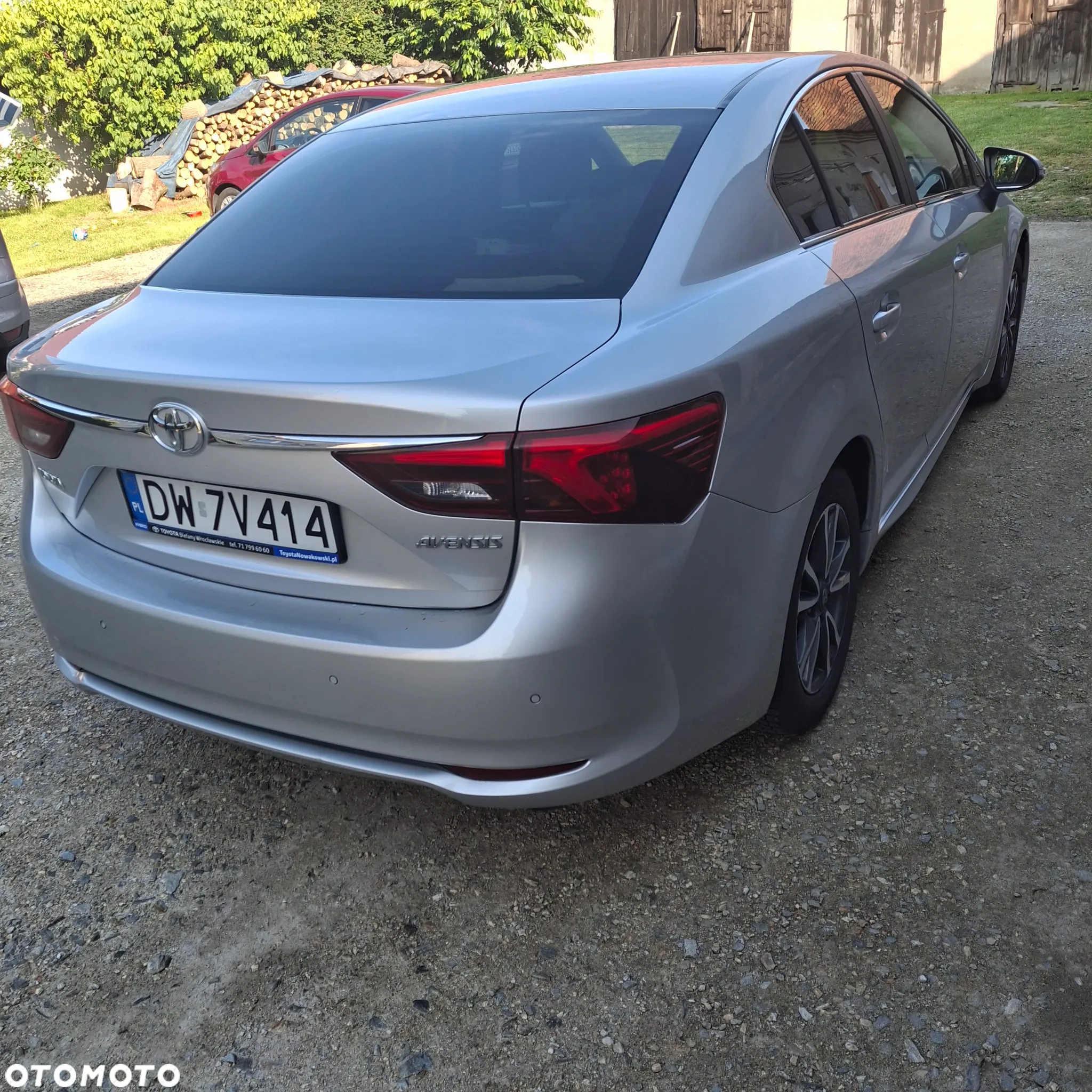 Toyota Avensis 1.8 Premium - 6