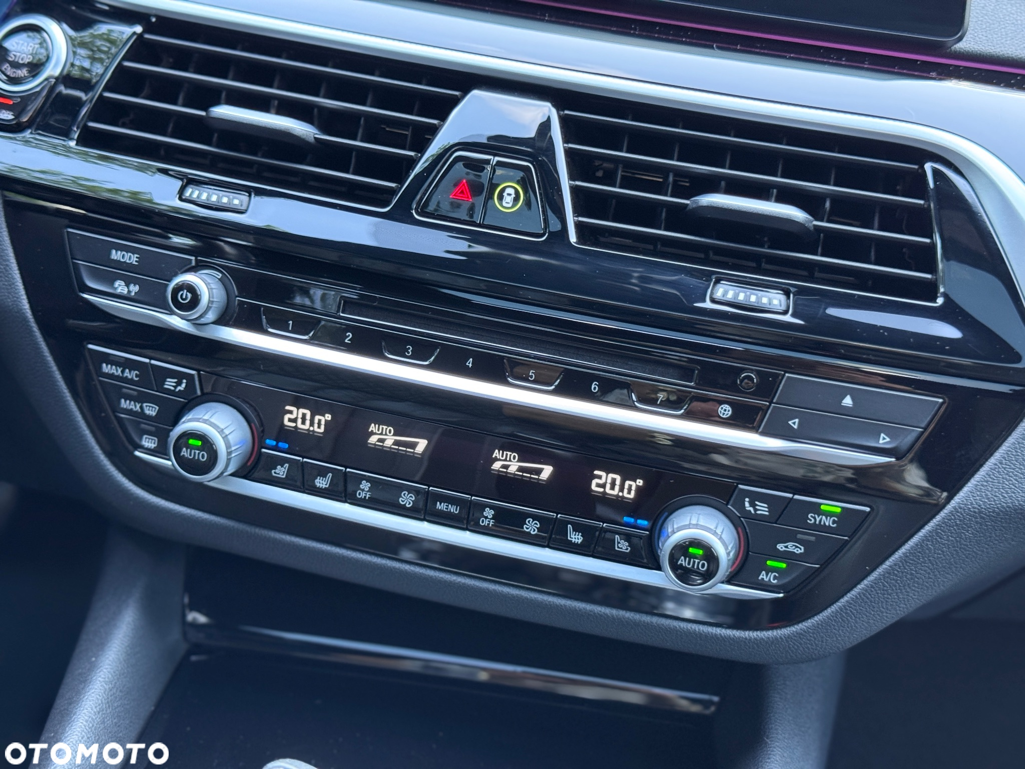 BMW Seria 5 520d Sport Line - 12