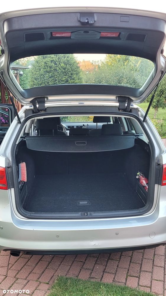 Volkswagen Passat 1.6 TDI Comfortline - 3