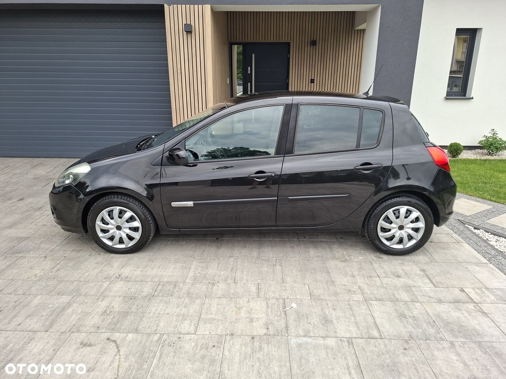 Renault Clio - 2