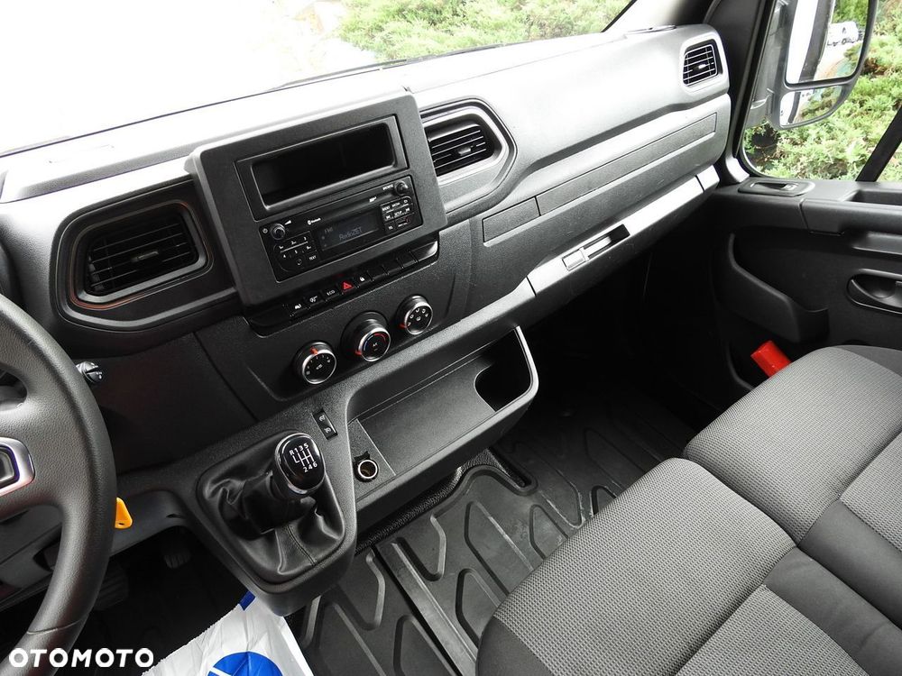 Renault MASTER PLANDEKA 10 PALET WEBASTO KLIMATYZACJA TEMPOMAT LEDY PNEUMATYKA  165KM - 31