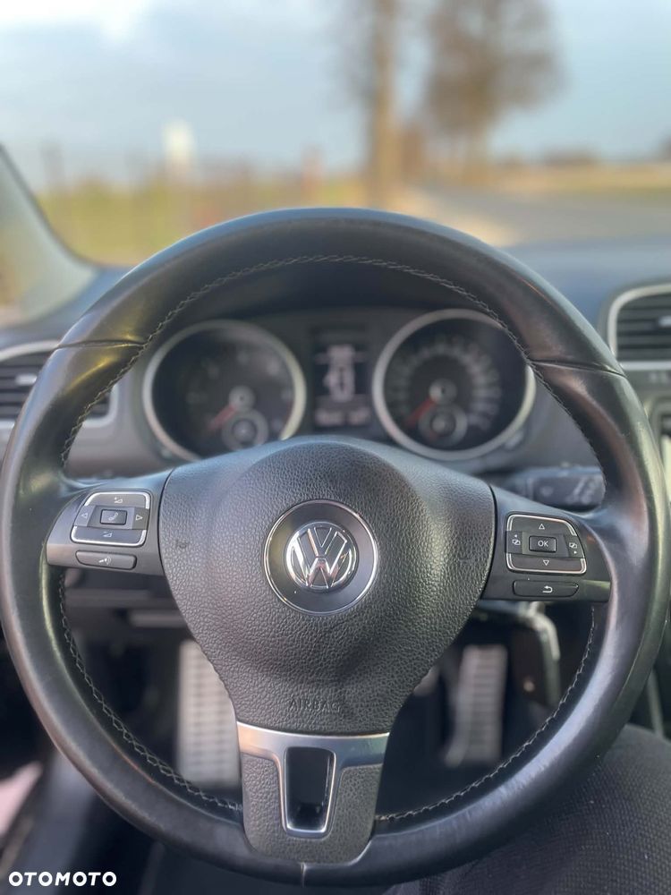 Volkswagen Golf 2.0 TDI Highline - 12