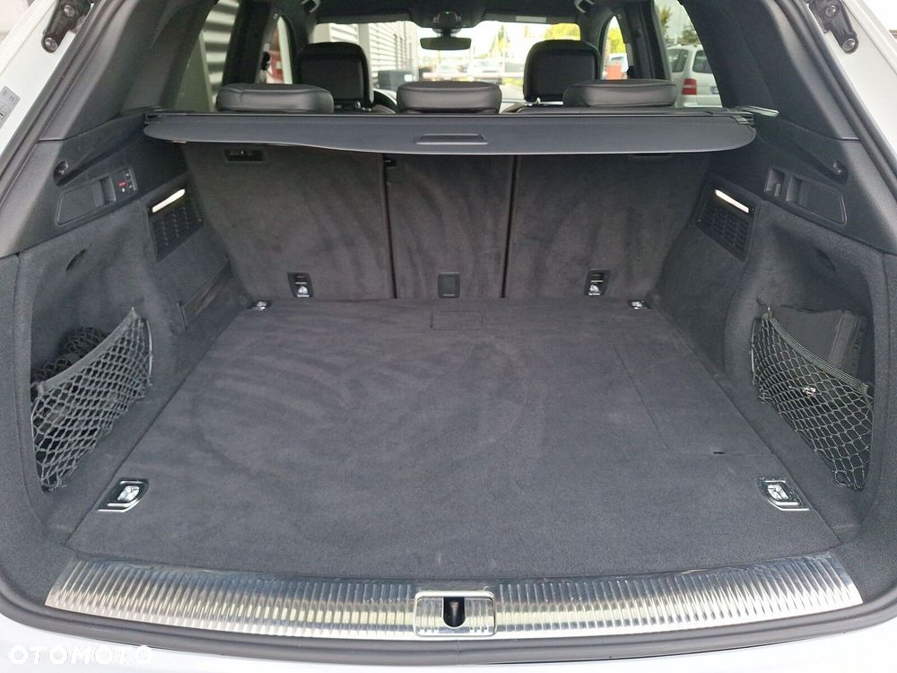 Audi Q5 55 TFSI e Quattro S Line S tronic - 29