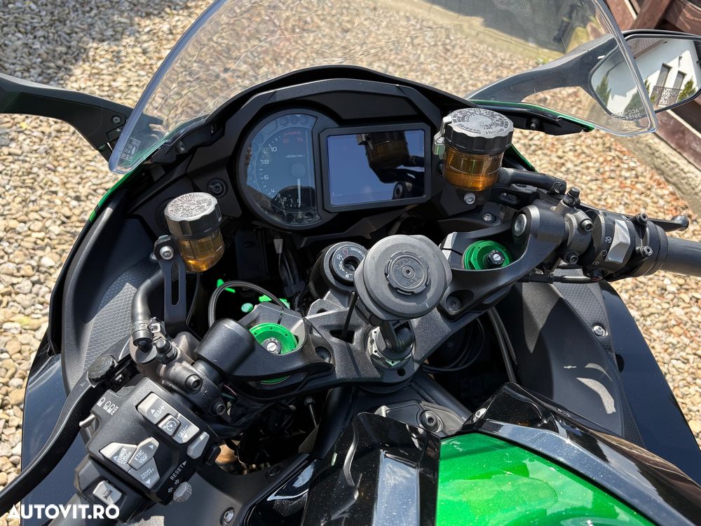 Kawasaki Ninja H2 SX SE - 6