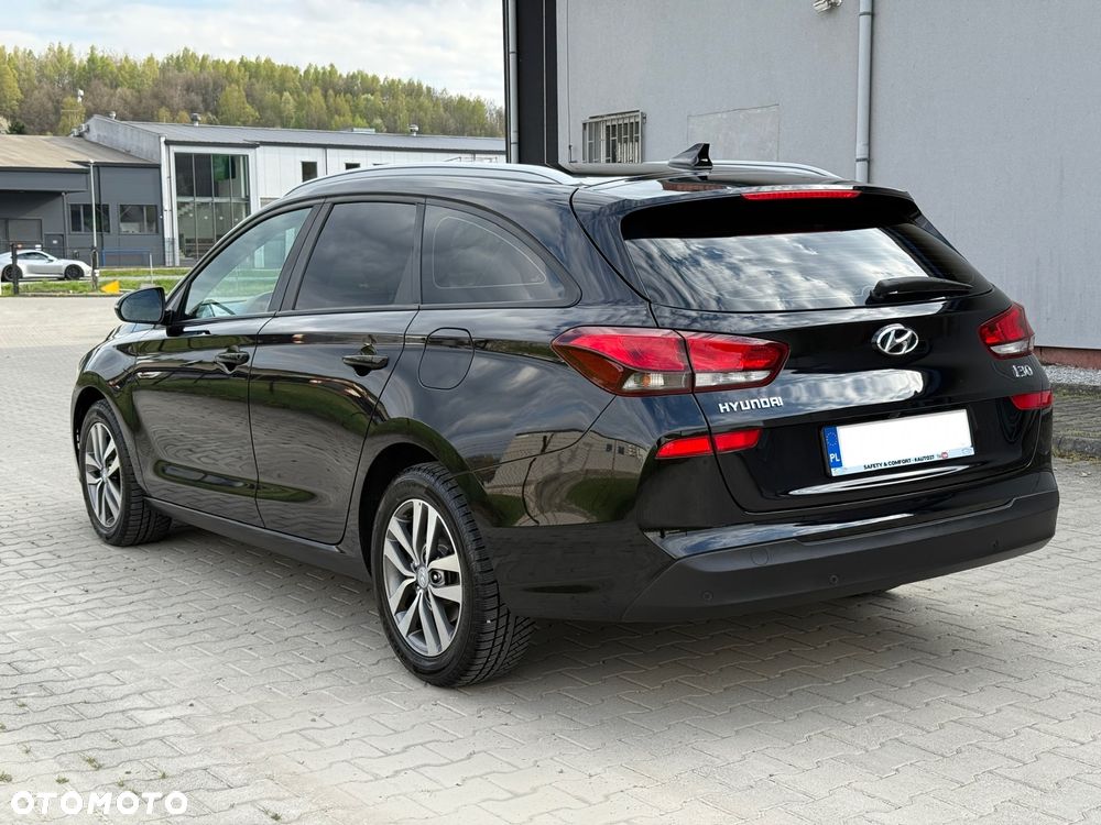 Hyundai i30 1.6 D Comfort DCT - 5