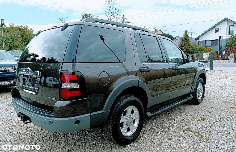 Ford Explorer 4.0 4WD - 14