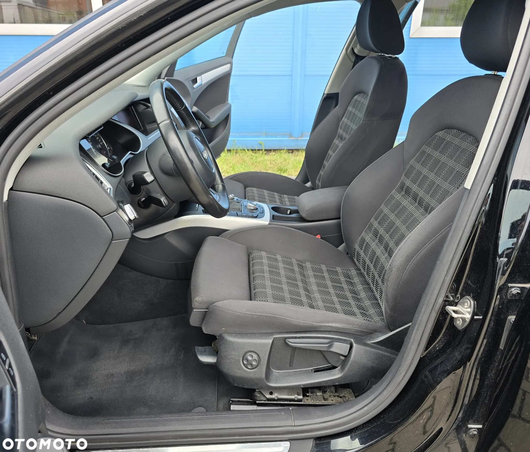 Audi A4 Avant 2.0 TDI DPF S line Sportpaket - 4