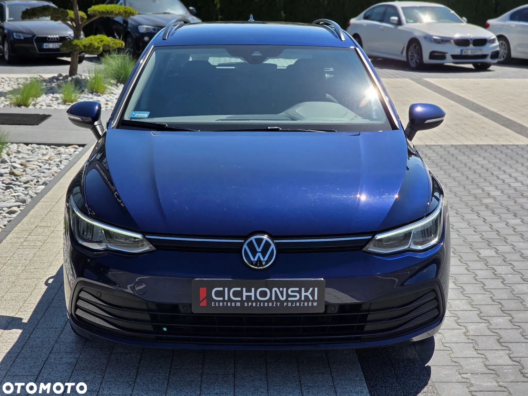 Volkswagen Golf - 2