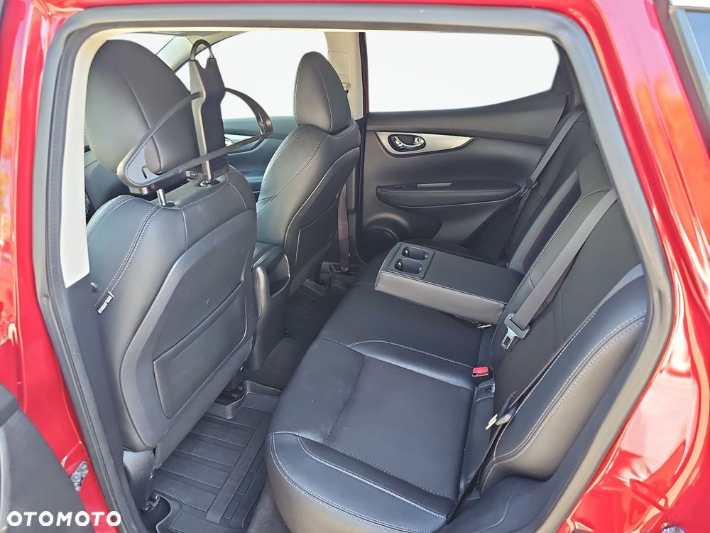 Nissan Qashqai 1.6 DIG-T Tekna - 16