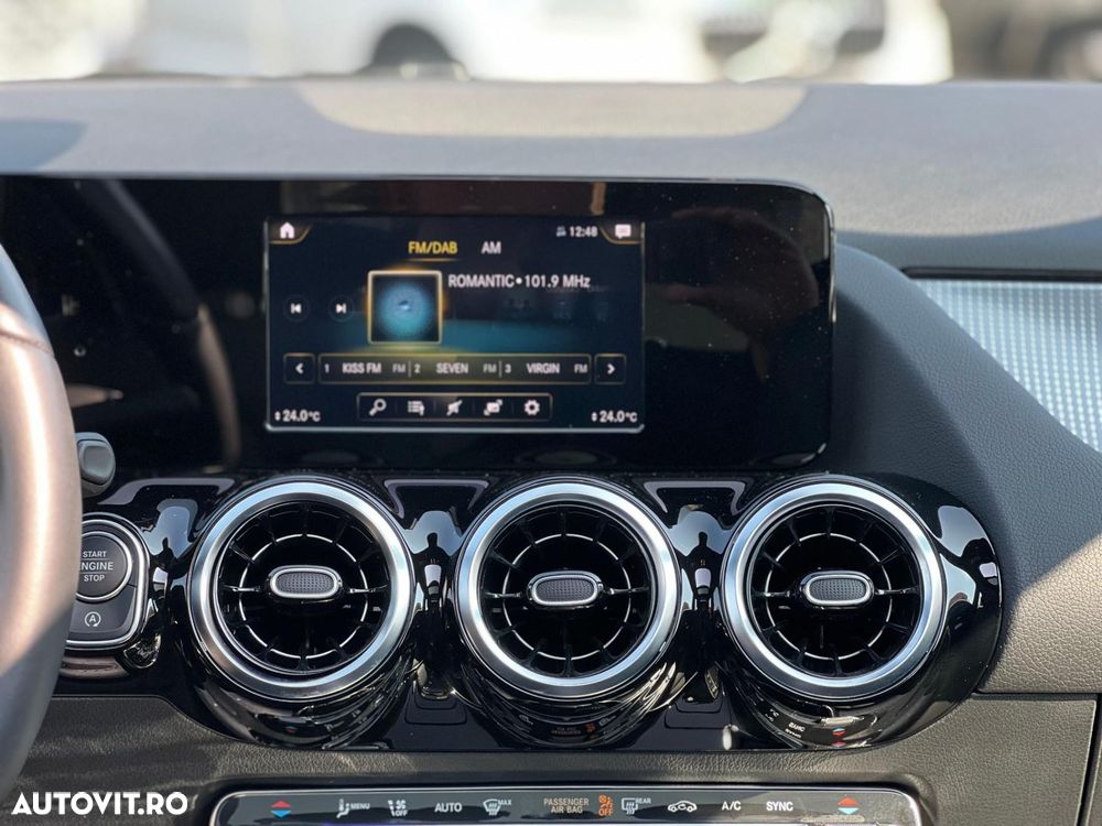 Mercedes-Benz GLA - 17