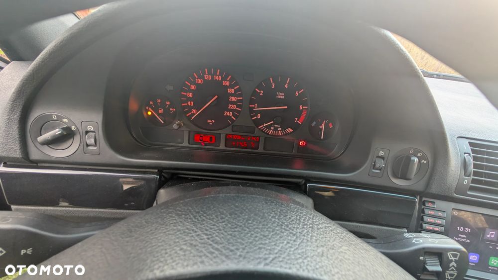 BMW Seria 5 523i - 6