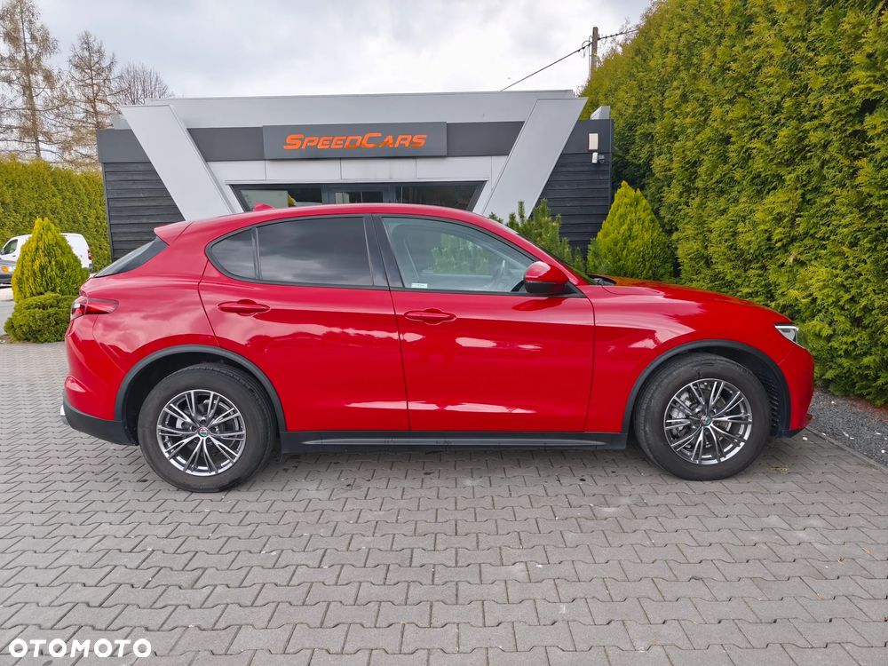 Alfa Romeo Stelvio - 4