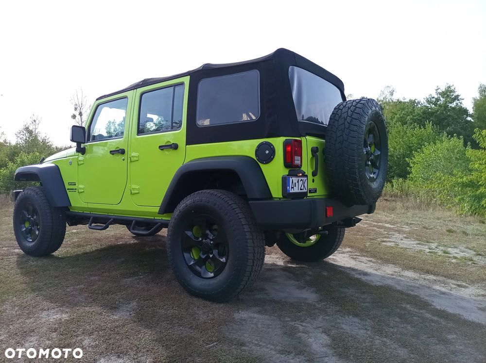Jeep Wrangler - 10