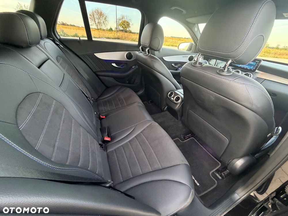 Mercedes-Benz Klasa C 220 d 4Matic 9G-TRONIC AMG Line - 13
