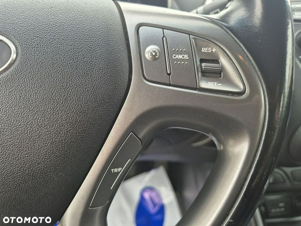 Hyundai ix35 - 23