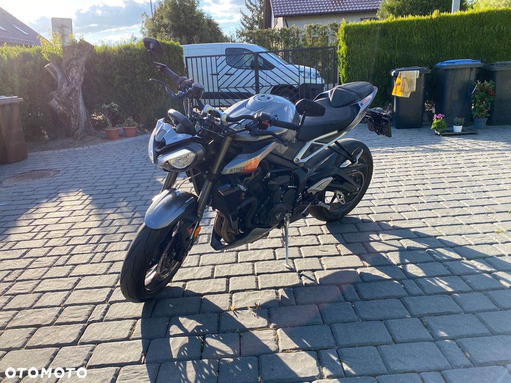 Triumph Street Triple - 5