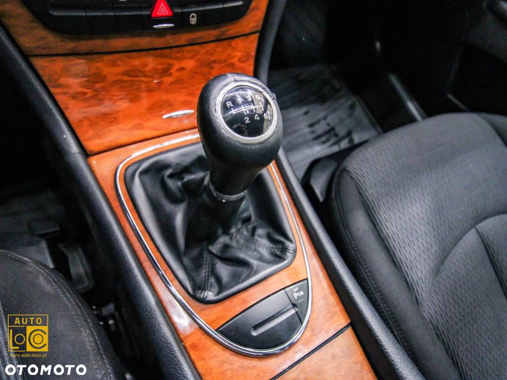 Mercedes-Benz Klasa E 200 Kompressor Avantgarde - 20
