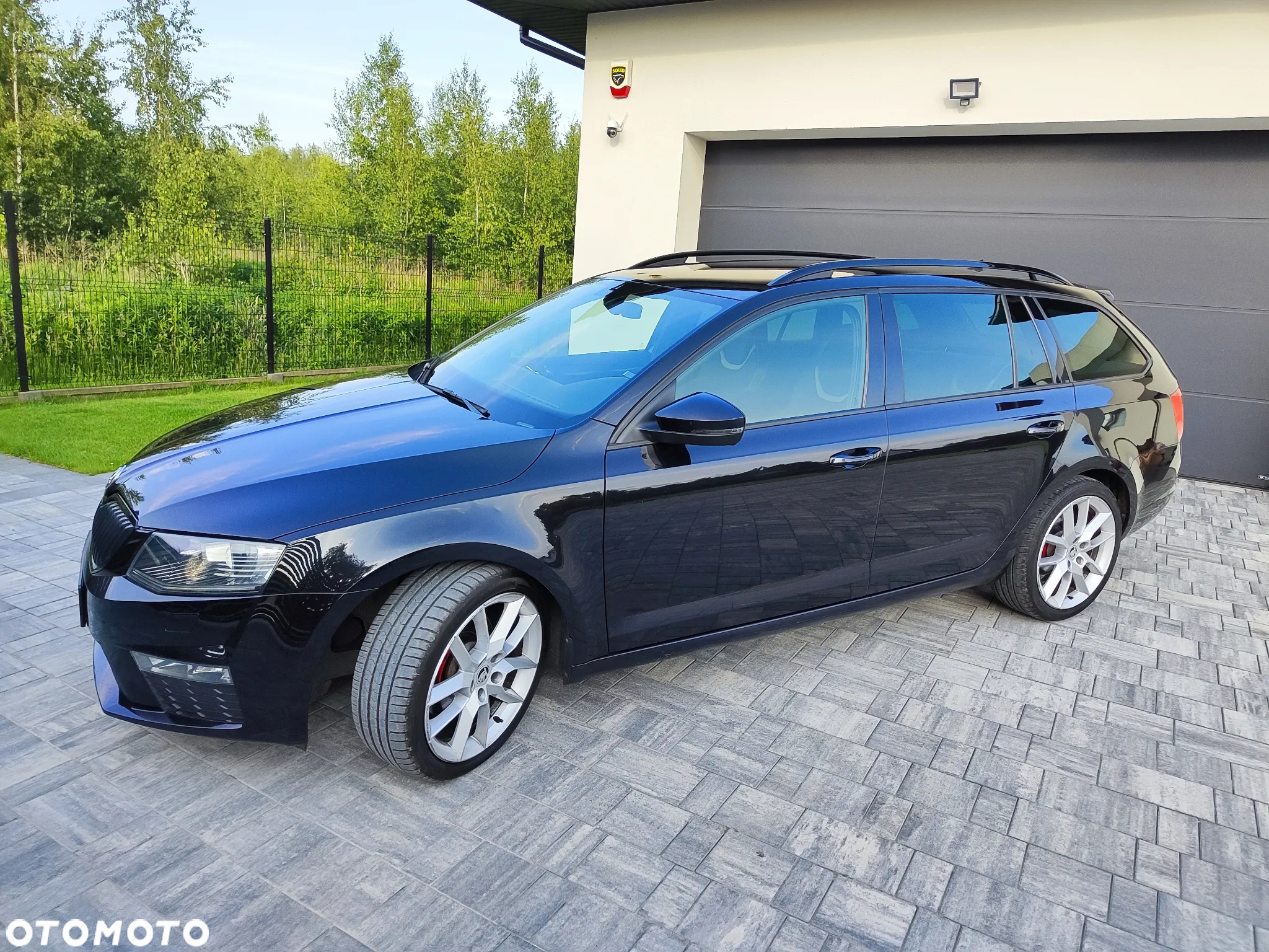 Skoda Octavia Combi 2.0 TDI DSG RS - 10