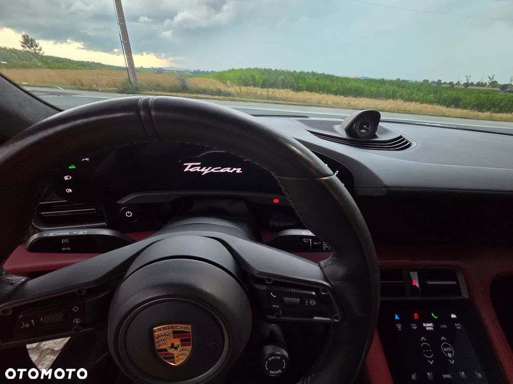 Porsche Taycan 4S Performance Plus - 10