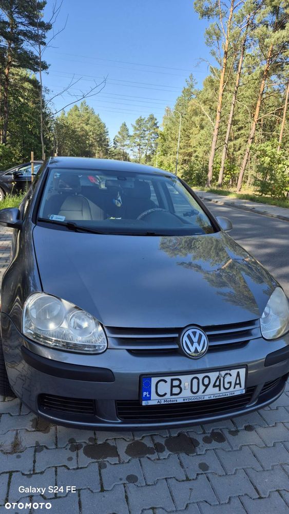 Volkswagen Golf - 1