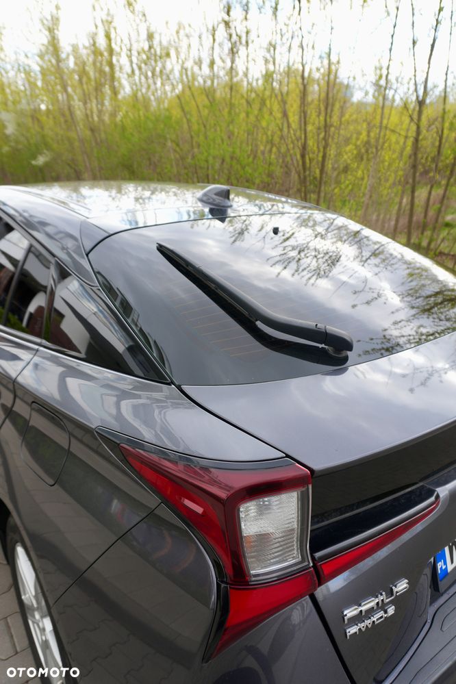 Toyota Prius 1.8 Hybrid Premium - 11