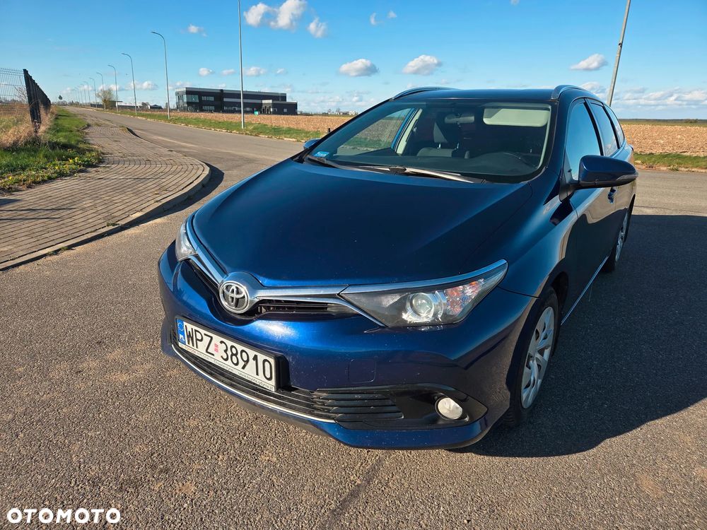 Toyota Auris 1.6 Comfort - 2