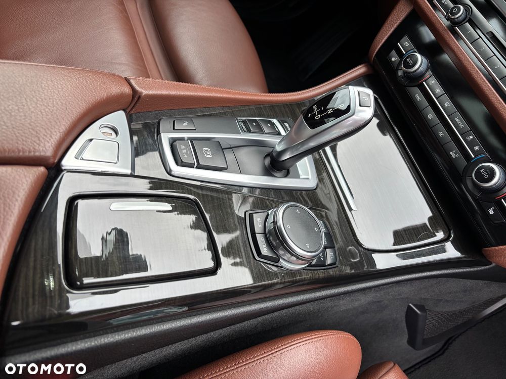 BMW Seria 5 520d Luxury Line - 19