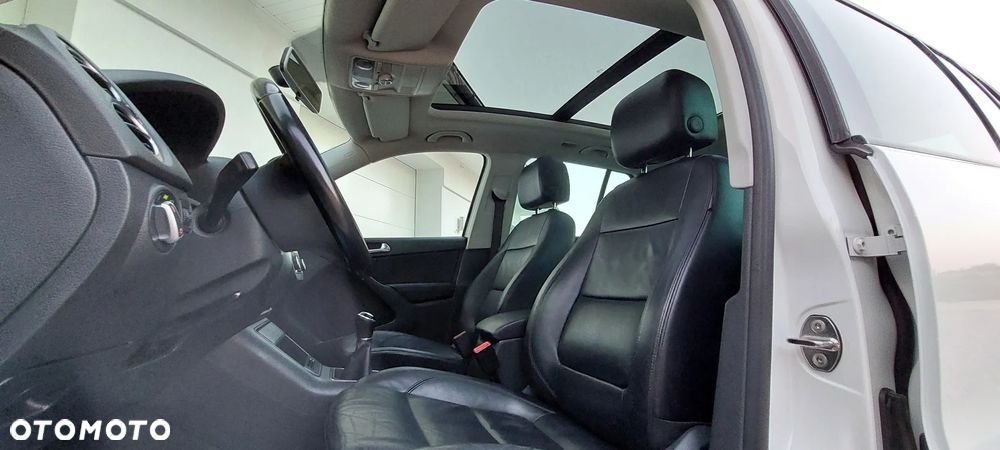 Volkswagen Tiguan 1.4 TSI BlueMotion Technology Exclusive - 19