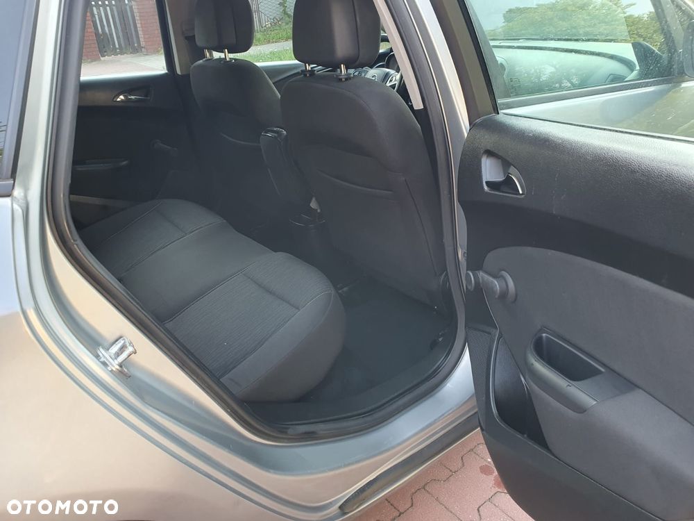 Opel Astra 1.3 CDTI DPF Edition - 14