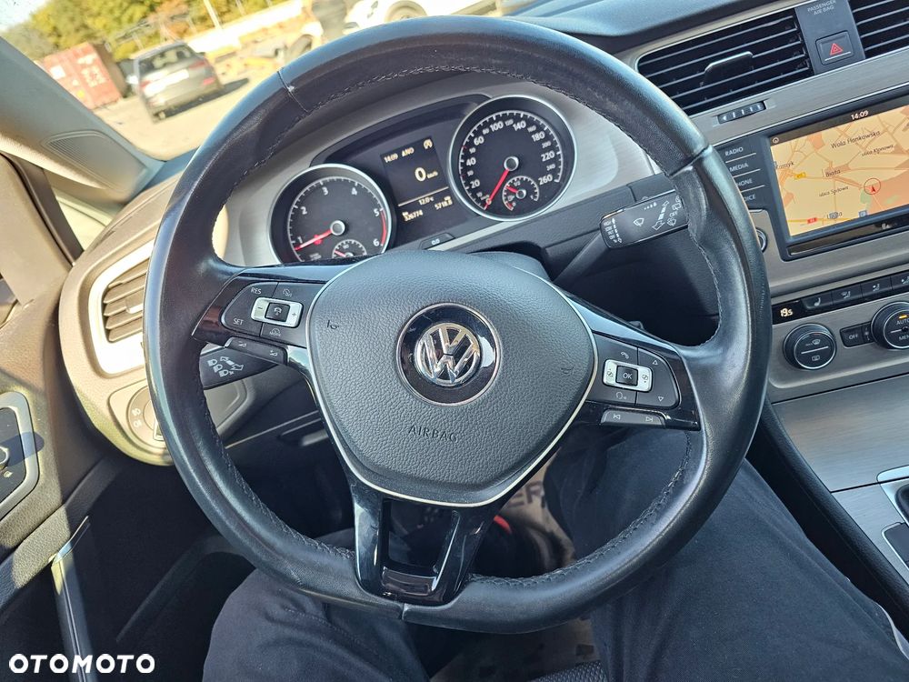 Volkswagen Golf Variant 2.0 TDI (BlueMotion Technology) Highline - 23