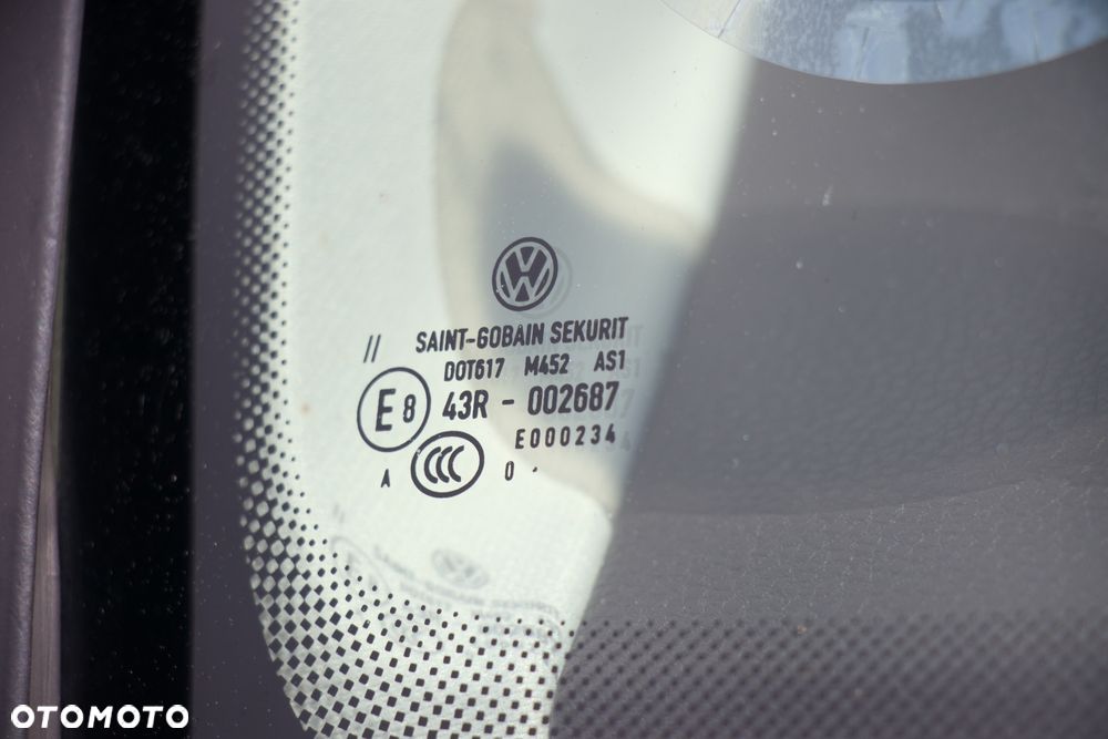 Volkswagen Passat Variant 2.0 TDI DSG BlueMotion Technology Exclusive - 38