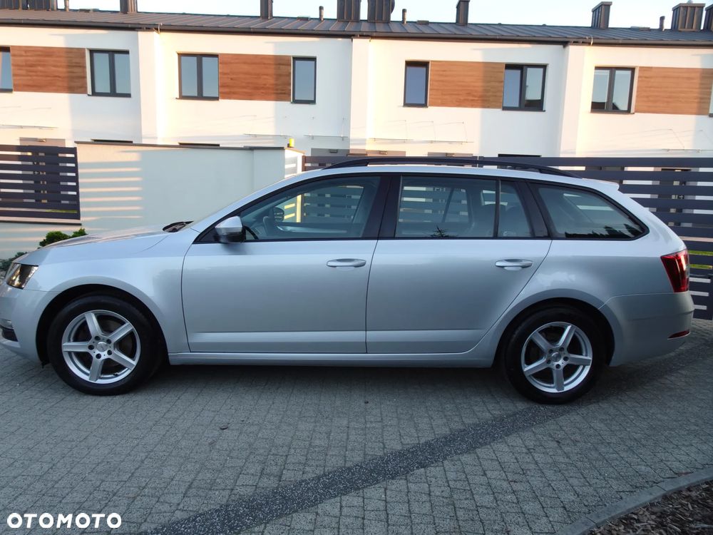 Skoda Octavia 1.5 TSI GPF ACT Ambition - 3