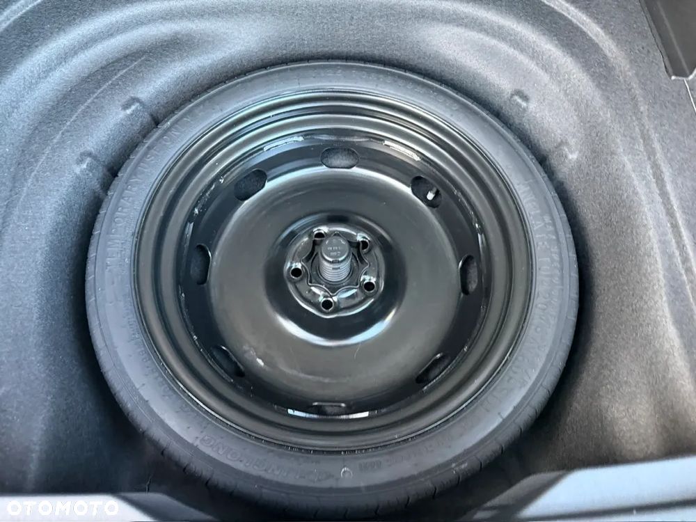 Volkswagen Golf - 18