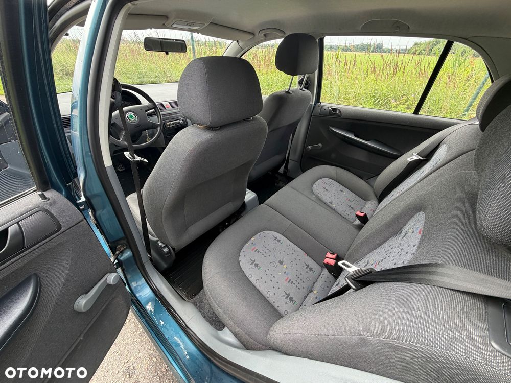Skoda Fabia 2003 photo 4