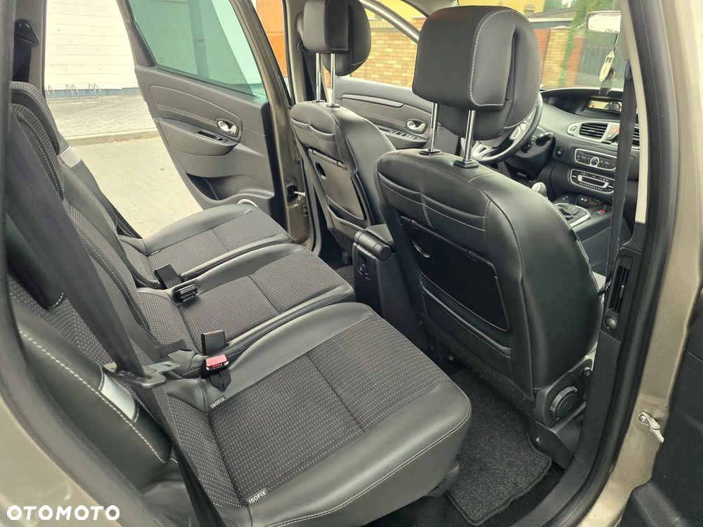 Renault Scenic - 11
