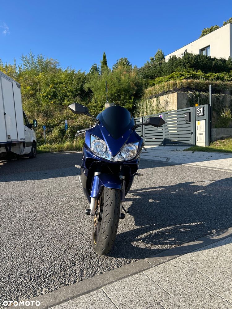 Honda CBR - 6