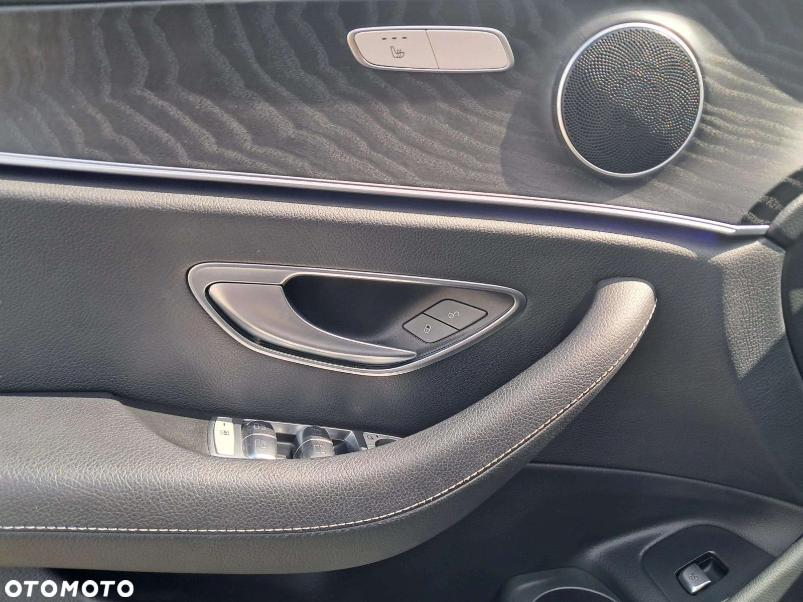 Mercedes-Benz Klasa E 220 d 4-Matic Business Edition - 13