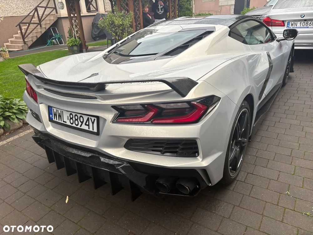 Chevrolet Corvette - 3
