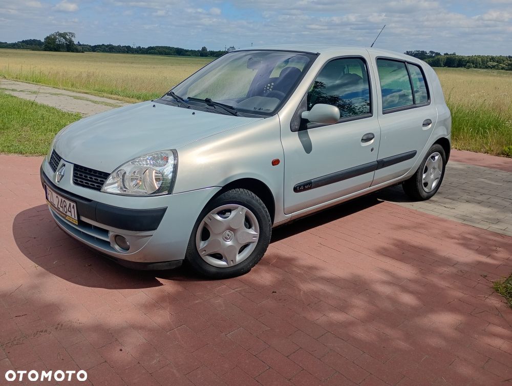 Renault Clio - 7