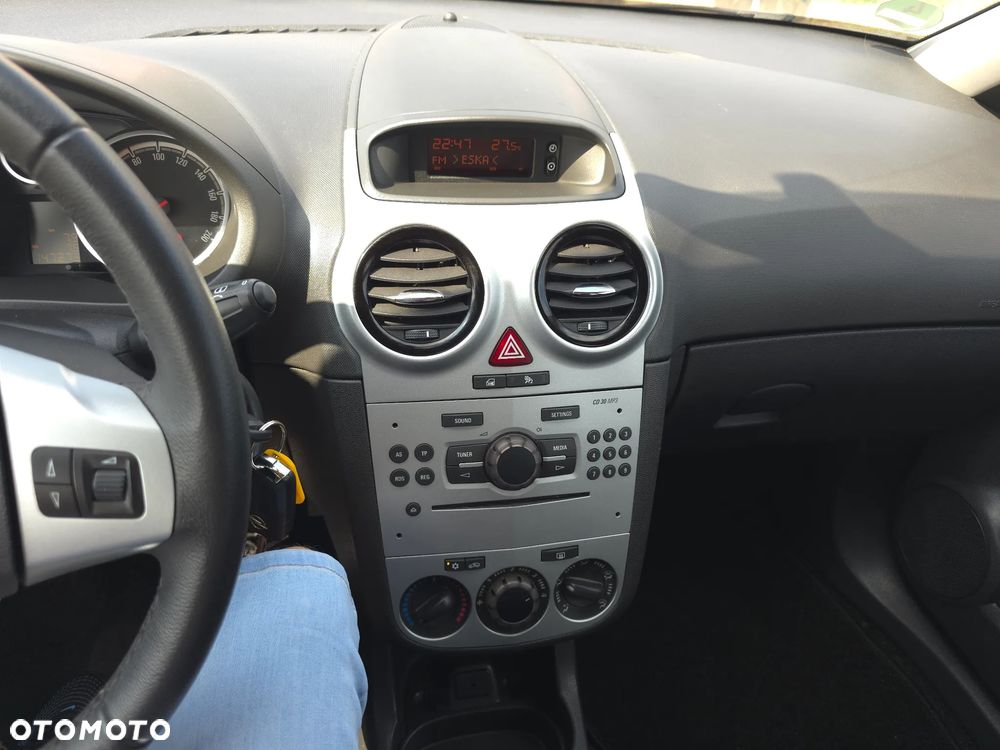 Opel Corsa 1.4 16V Edition - 25