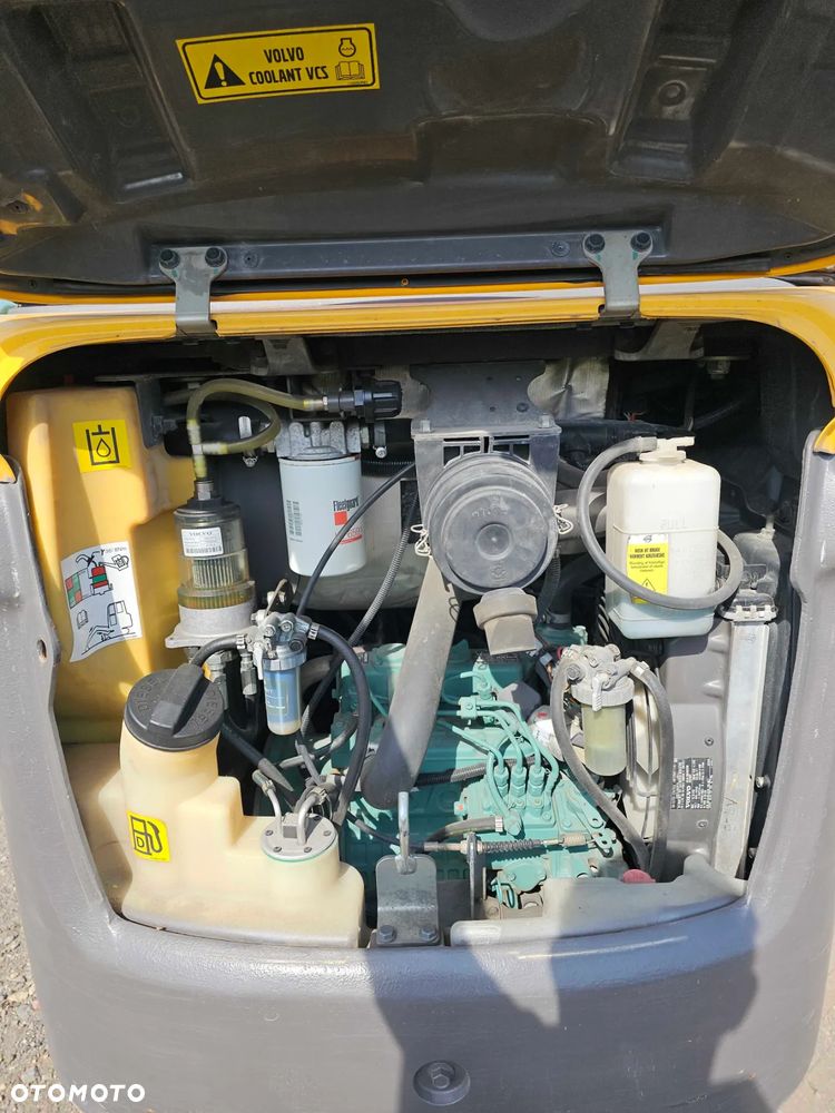 Volvo EC18D - 16