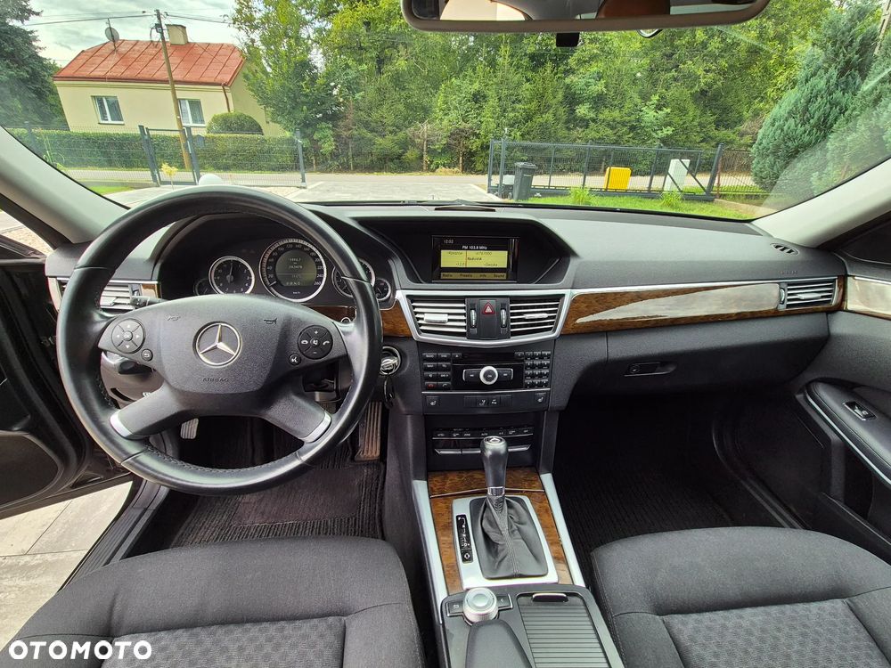 Mercedes-Benz Klasa E - 16