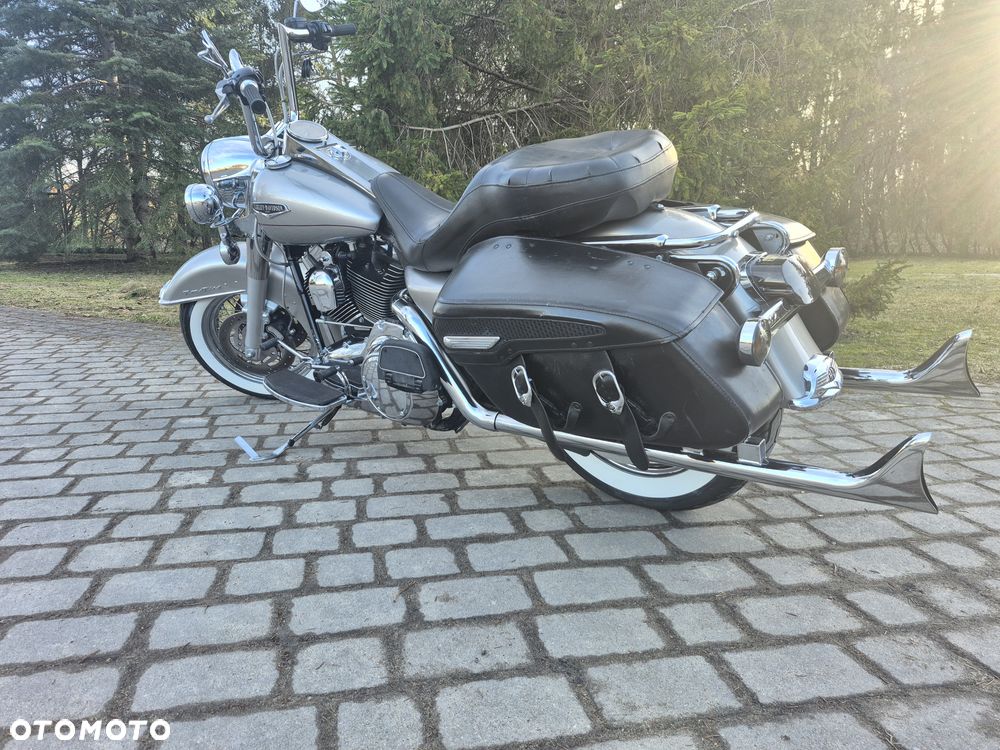 Harley-Davidson Touring Road King - 2