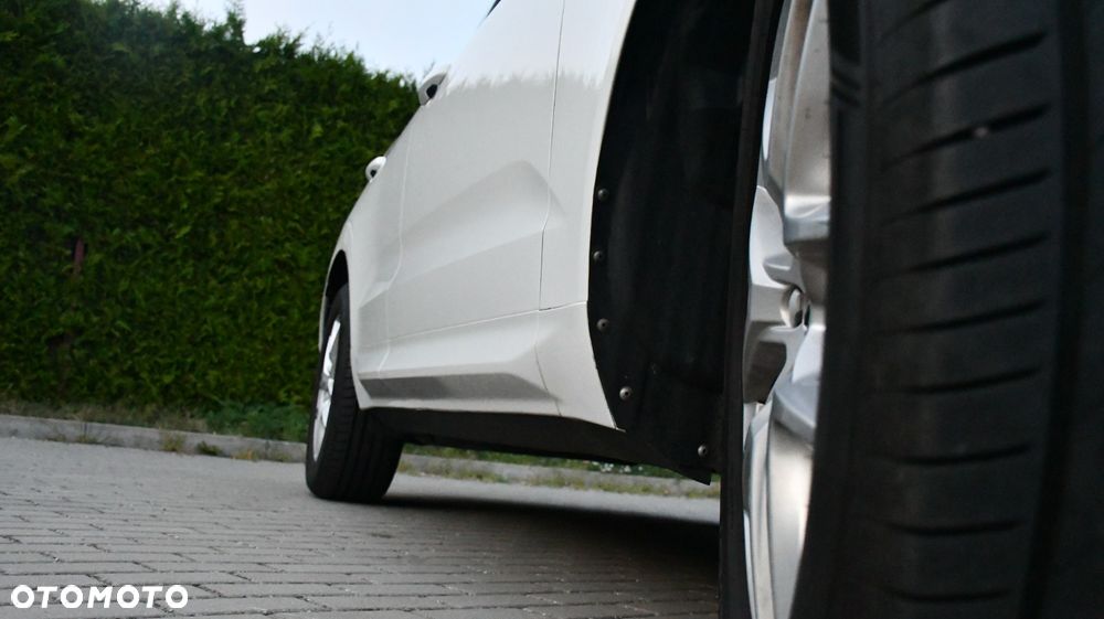 Volvo XC 60 T4 Momentum Pro - 13